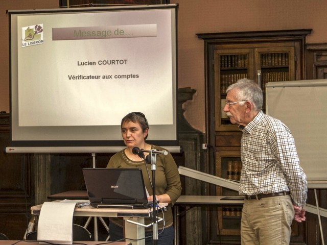 Laure donne lecture du message du vérificateur aux comptes.